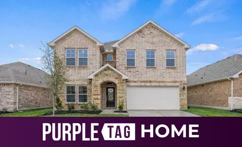 321 Amberville Dr, Red Oak, TX 75154