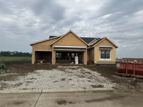 1808 Massey Dr, Mahomet, IL 61853