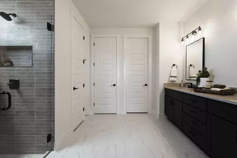 Bath - 10925 Amistad Ln, Manor, TX 78653 photo 6 of 8