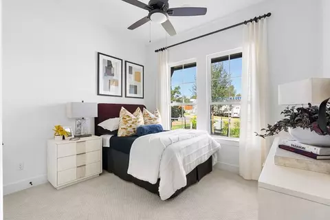 Bedroom - 10925 Amistad Ln, Manor, TX 78653 photo 6 of 13