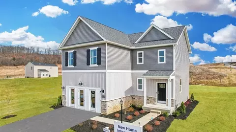 601 Links Dr, Maidsville, WV 26541