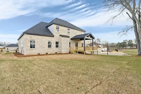 Exterior - 127 Laurel Branch Dr, Dothan, AL 36305 photo 4 of 9