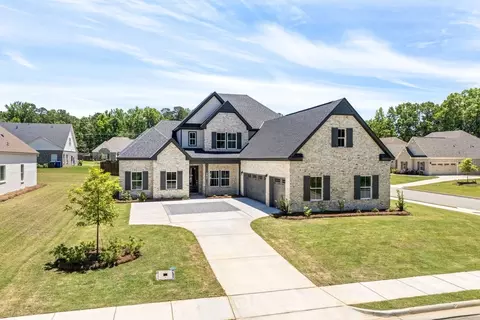 Exterior - 127 Laurel Branch Dr, Dothan, AL 36305 photo 4 of 11