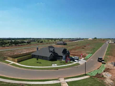 View/Area - 2121 NW 171st St, Edmond, OK 73012 photo 4 of 9