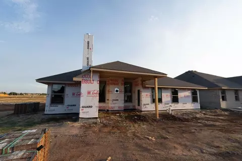 Exterior - 2121 NW 171st St, Edmond, OK 73012 photo 8 of 12