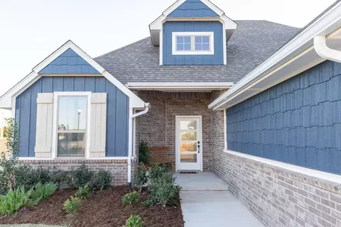 Exterior - 2121 NW 171st St, Edmond, OK 73012 photo 11 of 12