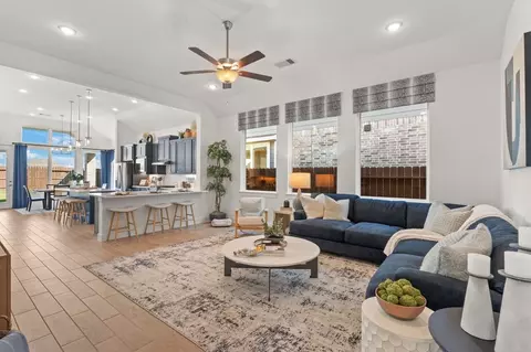 Living - 507 Coen Cain Dr, Rosenberg, TX 77471 photo 1 of 1