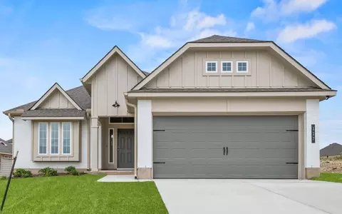 401 University Ave, Troy, TX 76579
