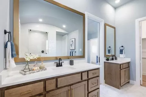 Bath - 3761 Long Stem St, Venus, TX 76084 photo 1 of 5
