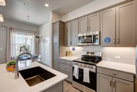 Kitchen - 6838 Stonebrook Dr, Timnath, CO 80547 photo 4 of 4