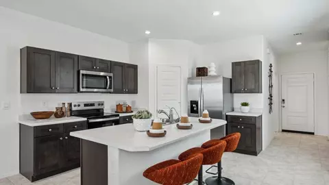 Kitchen - 2661 W Sylvan Ave, Apache Junction, AZ 85120 photo 2 of 9