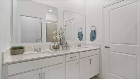 Bath - 5553 Ronin Dr, Saint Cloud, FL 34771 photo 1 of 4