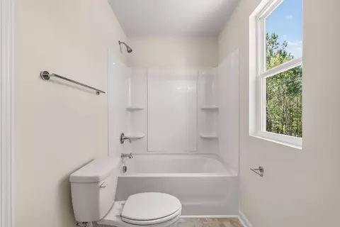 Bath - 211 Phoenix Dr, Bunnlevel, NC 28323 photo 3 of 4