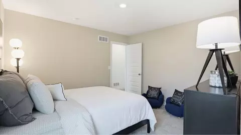 Bedroom - 8132 Augusta Creek Dr, Pendleton, IN 46064 photo 6 of 10