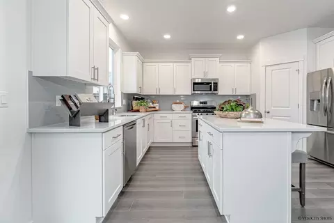 Kitchen - 1200 S 32nd Ave, Cornelius, OR 97113 photo 2 of 8