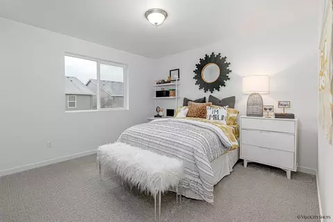 Bedroom - 1200 S 32nd Ave, Cornelius, OR 97113 photo 2 of 5