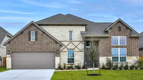Exterior - 527 Coen Cain Dr, Rosenberg, TX 77471 photo 3 of 5