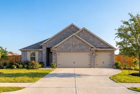 13629 Hartwell Bend Dr, Texas City, TX 77568