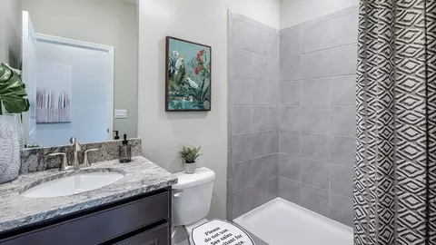 Bath - 6045 SW 46th Dr, Gainesville, FL 32608 photo 2 of 6