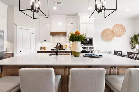 Kitchen - 701 Still Mdws, Guthrie, OK 73044 photo 7 of 8