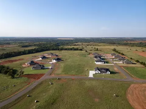View/Area - 701 Still Mdws, Guthrie, OK 73044 photo 2 of 12