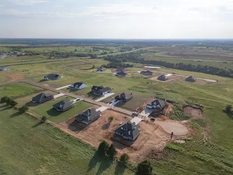 View/Area - 701 Still Mdws, Guthrie, OK 73044 photo 3 of 12