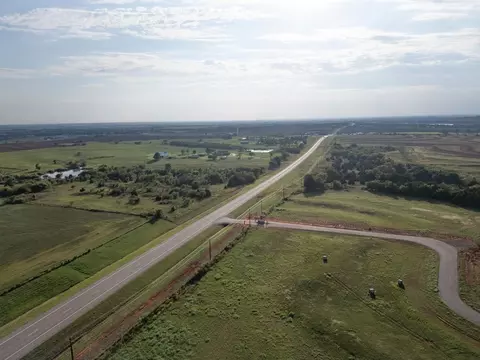 View/Area - 701 Still Mdws, Guthrie, OK 73044 photo 11 of 12