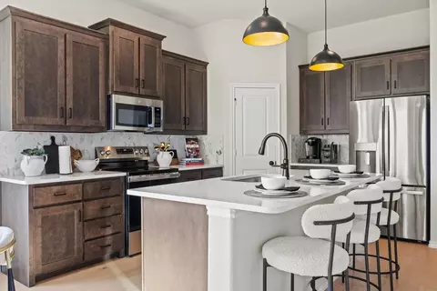 457 Carnero Dr, Granbury, TX 76048