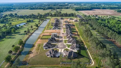 22541 Players Ln, Athens, AL 35613