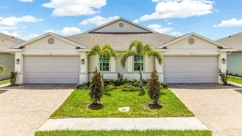 8316 Bridgewater Dr, North Fort Myers, FL 33917