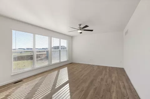 Living - 4609 Bella Terra Dr, Arnold, MO 63010 photo 2 of 3