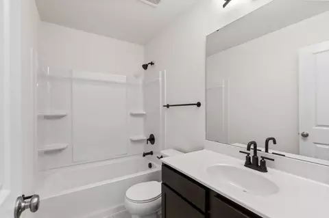 Bath - 4609 Bella Terra Dr, Arnold, MO 63010 photo 4 of 4