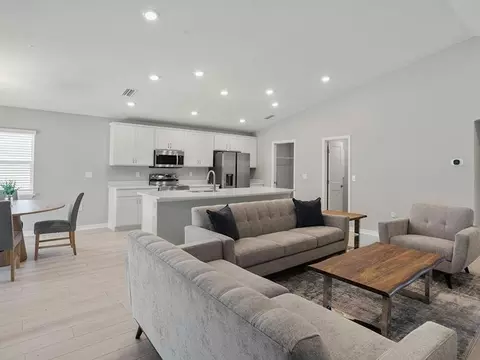 Living - 11467 SE 76th Ct, Belleview, FL 34420 photo 2 of 4