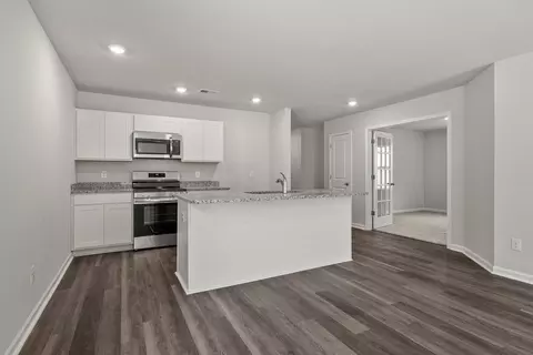 Kitchen - 105 Foxford Dr, Conway, SC 29526 photo 2 of 3