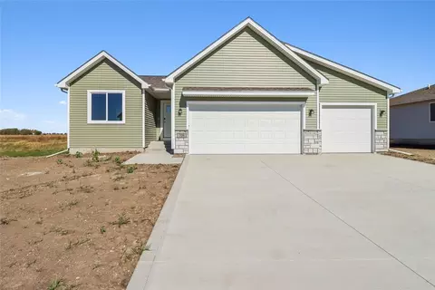 708 5th Nw St, Bondurant, IA 50035