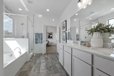 Bath - 2704 Fork Way, Celina, TX 75009 photo 3 of 3