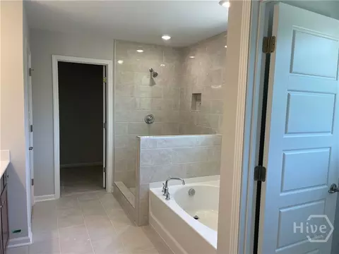 Bath - 162 Como Dr, Pooler, GA 31322 photo 1 of 6
