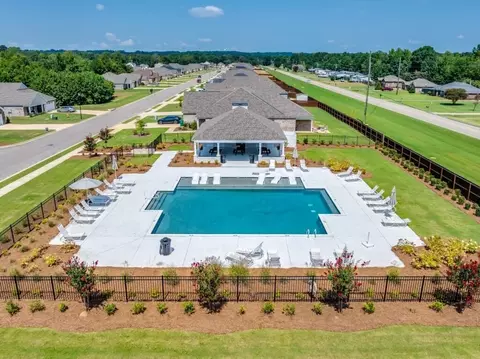Exterior - 135 Trevor Dr, Millbrook, AL 36054 photo 5 of 6
