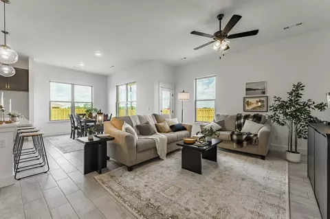 Living - 200 W Seminole St, Strafford, MO 65757 photo 4 of 4