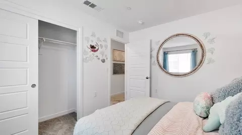 Bedroom - 980 Braxstyn Way W, Madera, CA 93636 photo 4 of 5