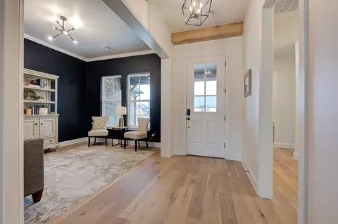 Entry Way - 7201 E Oakland St, Broken Arrow, OK 74014 photo 2 of 6