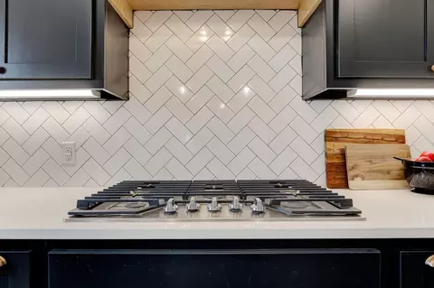 Kitchen - 7201 E Oakland St, Broken Arrow, OK 74014 photo 6 of 8