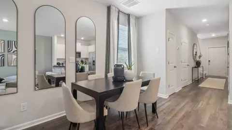 Entry Way - 2289 Jamin Bnd, Lithonia, GA 30058 photo 8 of 16