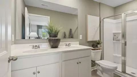 Bath - 2289 Jamin Bnd, Lithonia, GA 30058 photo 7 of 7