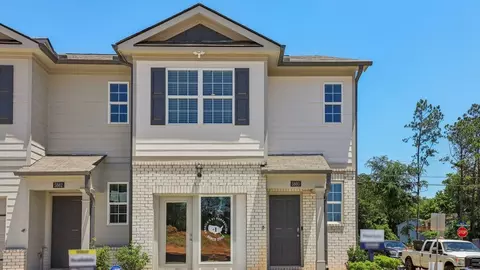 Exterior - 2289 Jamin Bnd, Lithonia, GA 30058 photo 4 of 11