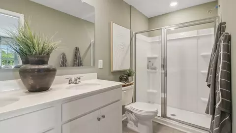Bath - 2289 Jamin Bnd, Lithonia, GA 30058 photo 6 of 7