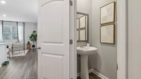 Entry Way - 2289 Jamin Bnd, Lithonia, GA 30058 photo 12 of 16