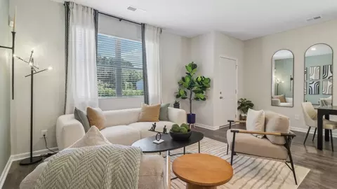 Living - 2289 Jamin Bnd, Lithonia, GA 30058 photo 4 of 4