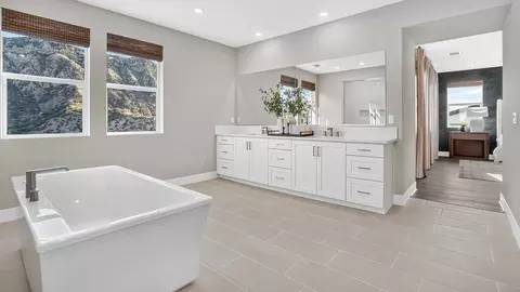 Bath - 25172 Captain Way, Stevenson Ranch, CA 91381 photo 1 of 5