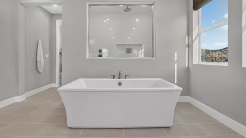 Bath - 25172 Captain Way, Stevenson Ranch, CA 91381 photo 2 of 5